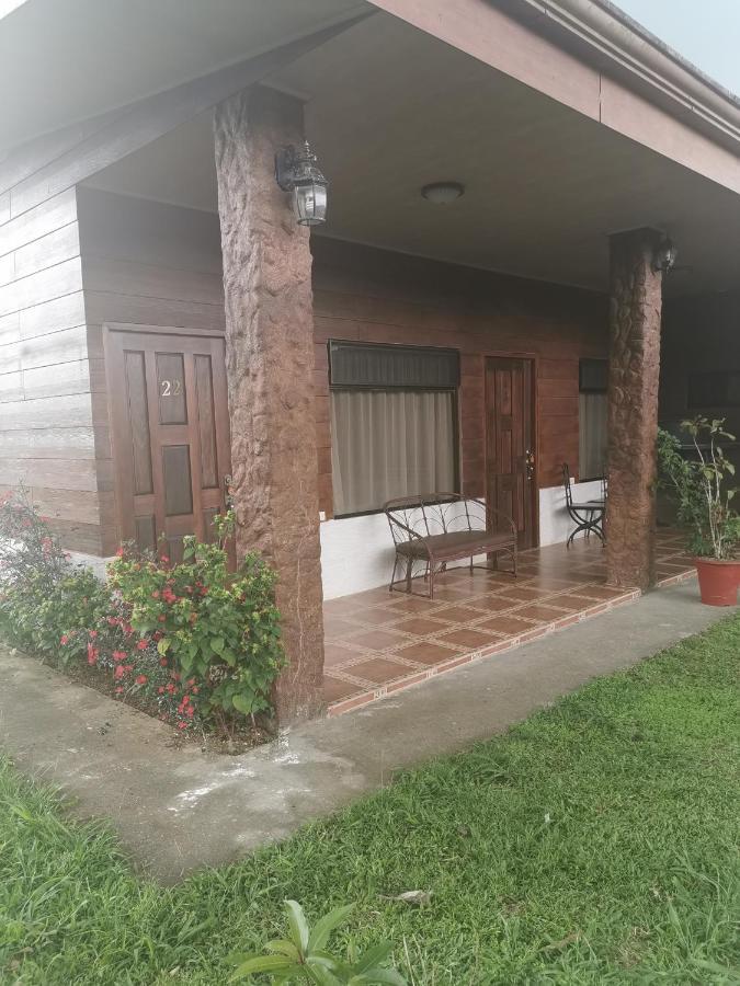 Hotel Vale'S Chiles  Exterior photo